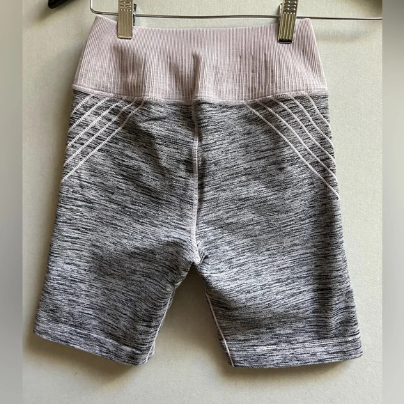 Avocado high waisted seamless compression bike shorts Sz XS - Picture 2 of 9